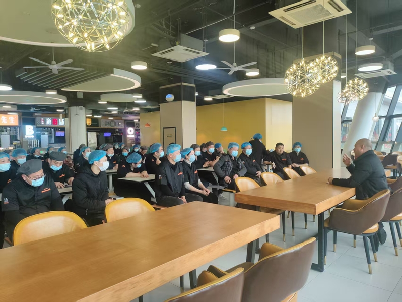 强化食堂安全管理 护航春季开学...